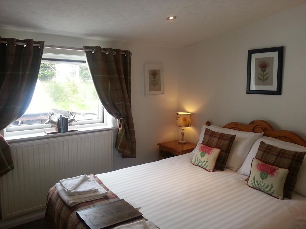 Ardlogie Guest House Aviemore Exterior photo