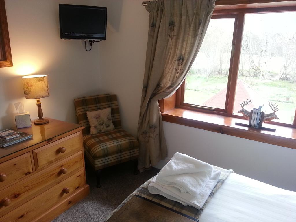 Ardlogie Guest House Aviemore Exterior photo